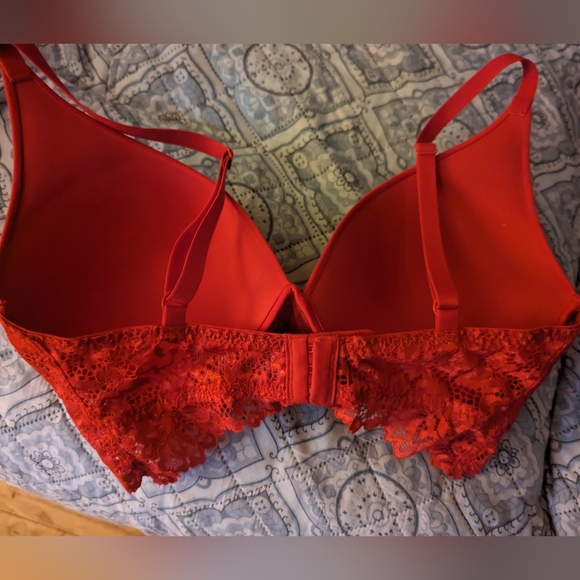 Nwot red le senza 32/34 D/DD - Picture 2 of 3